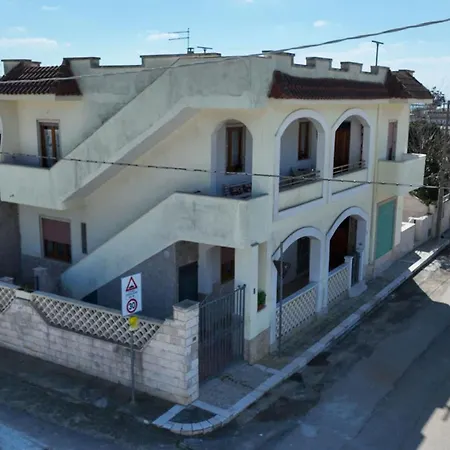 Casa Giglio 2 A 200 Mt Dalla Di Scala Di Furno Porto Cesareo Holiday home Torre Lapillo
